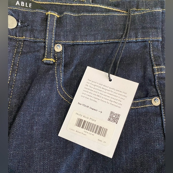 Able NWT Wide Leg Holly Kick Flare Jeans Dark Blue Size 29 - Picture 9 of 10